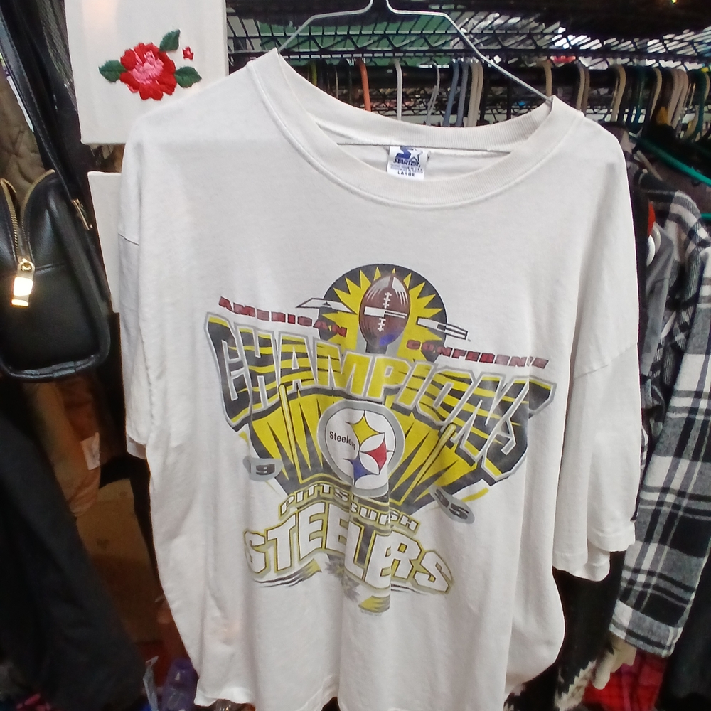 STARTER White Football Graphic Tee